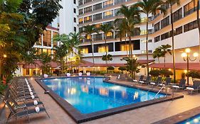 York Hotel Singapore 4*